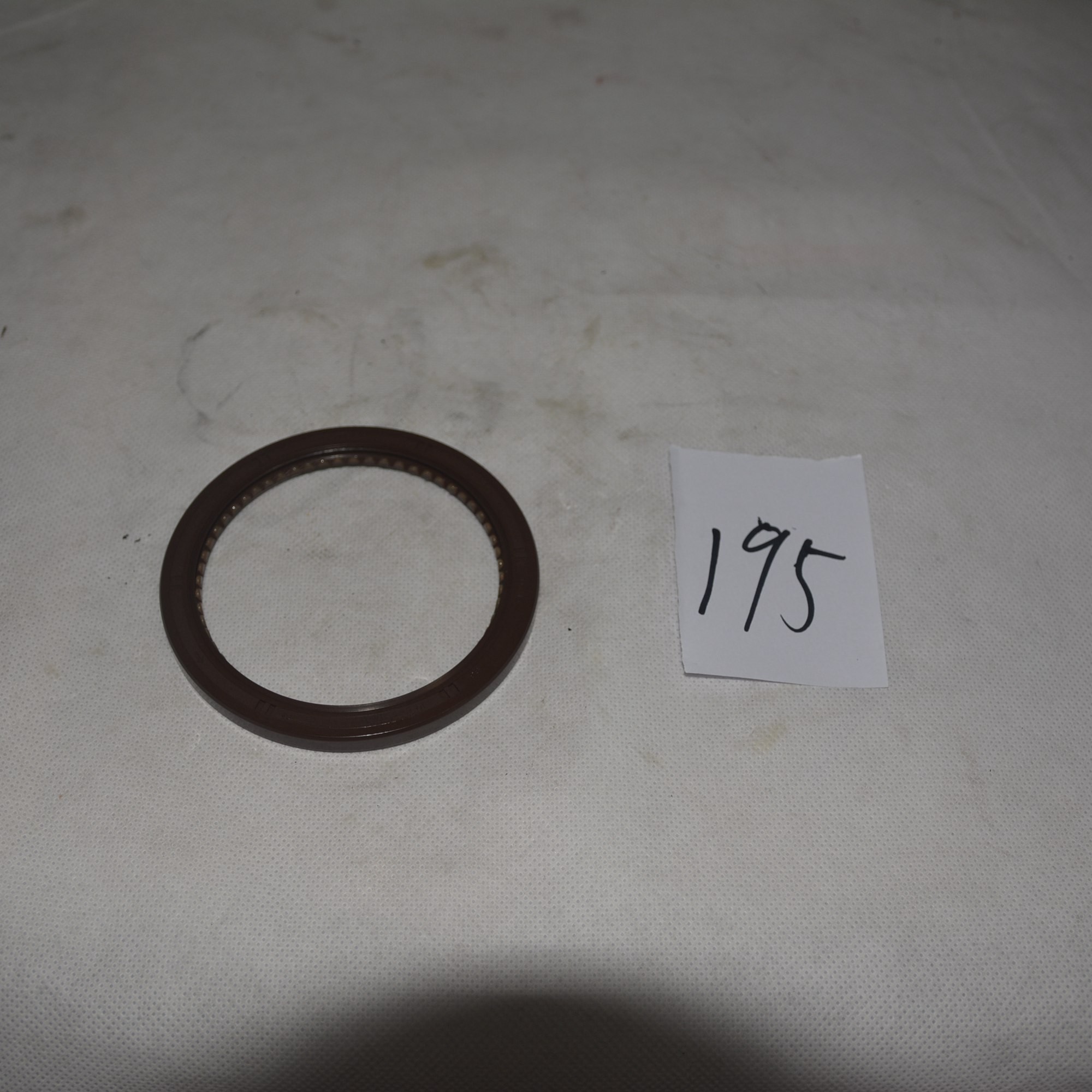 曲轴后油封总成 (适用dk13发动机)